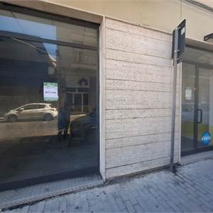 Negozio In Affitto a Acireale